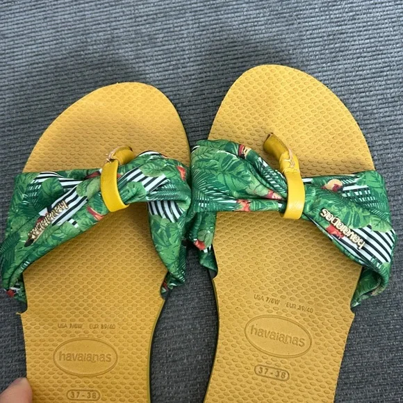 Havaianas Green and Yellow Women's Sandals size 37-38 NWT - Picture 8 of 8